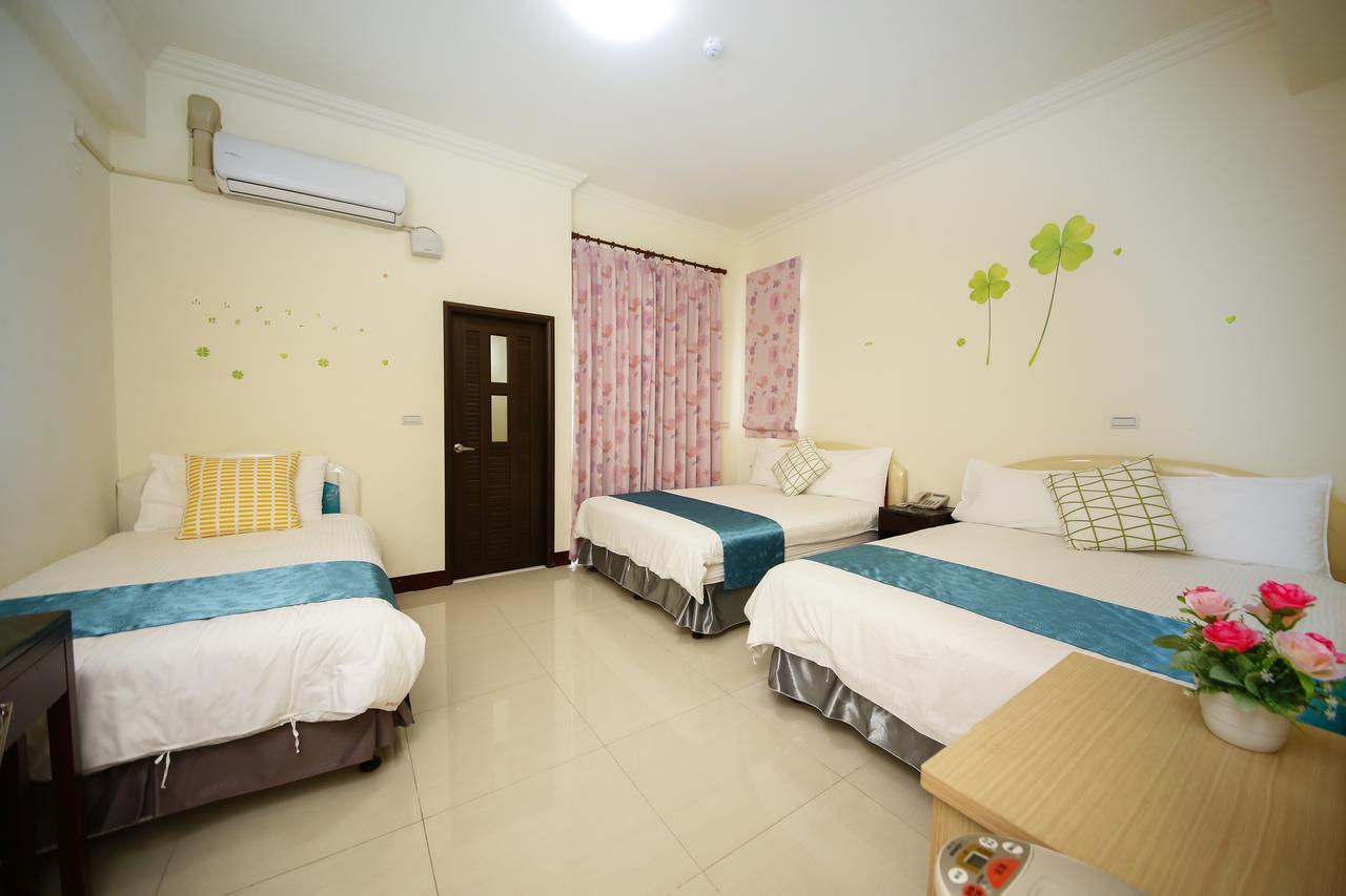 Xin Jing Zhan Homestay Hualien City Exterior photo