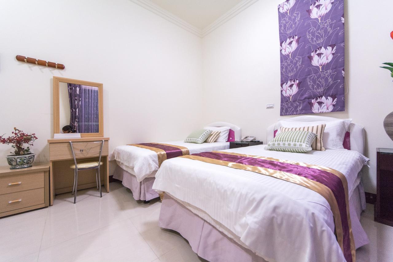 Xin Jing Zhan Homestay Hualien City Exterior photo